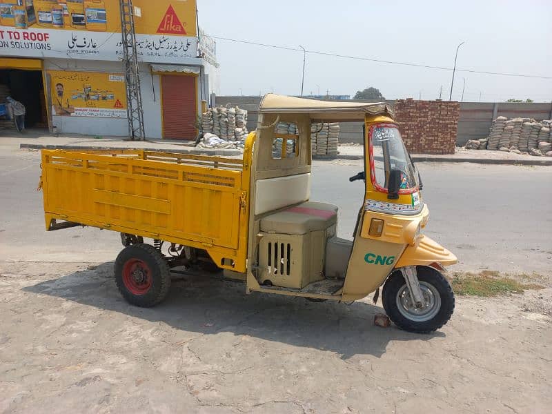 Tezraftar loading rickshaw 1