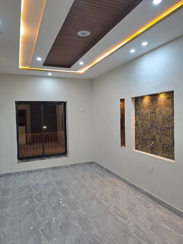 Brand new designer Triple storey house in sheraz park Ittehad colony scheme mor Lahore 19