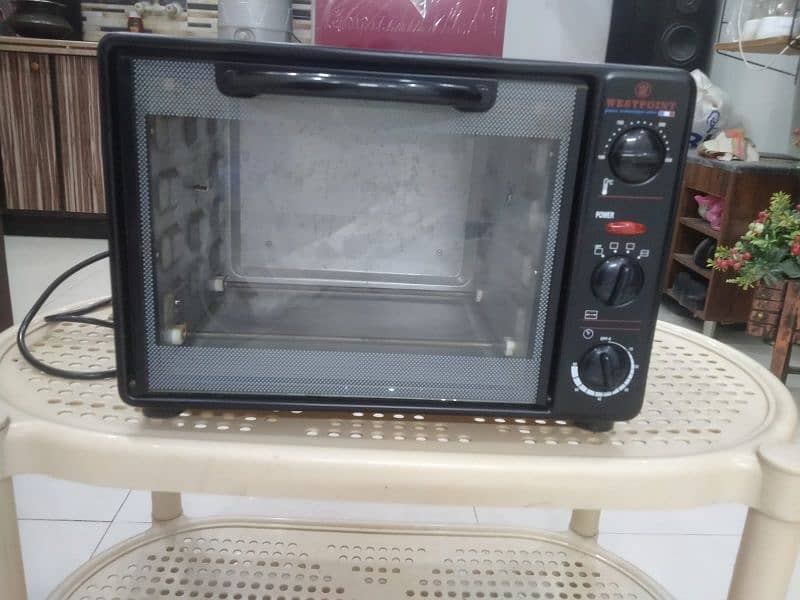 Westpoint Electric Oven like new 0