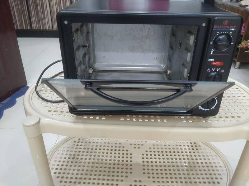 Westpoint Electric Oven like new 2