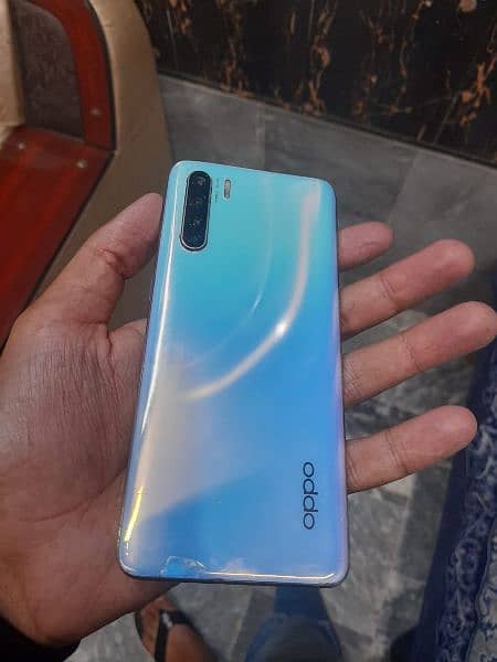 Oppo Reno 3 . . 8 GB 128 GB condition 10 by 9 sb kuxh ok only charge 2