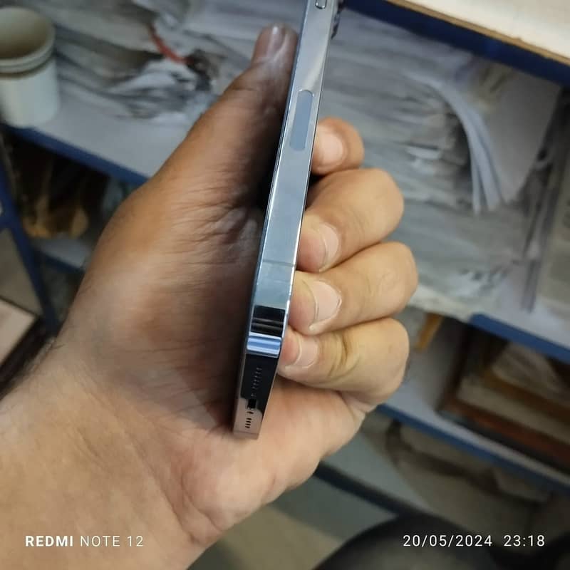 Iphone 13pro max 256gb factory unlock 7