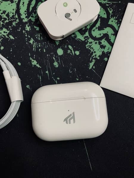 Airpods pro 4