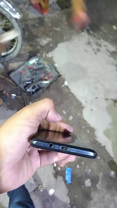 infinix hot10 play 4/64 PTA provd with box nd charj exchange possible