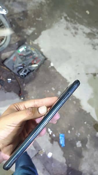 infinix hot10 play 4/64 PTA provd with box nd charj exchange possible 4