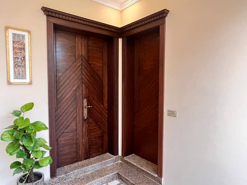 Prime Location House For Sale In Lahore 6
