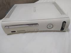 *URGENT SALE* xbox 360 with KINECT SENSOR and 3 controllers