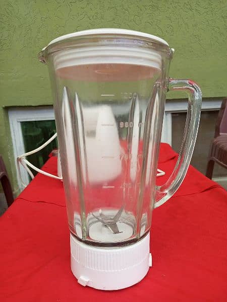 juicer machine with jug 4