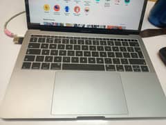 Apple Macbook Pro 2017 cori5