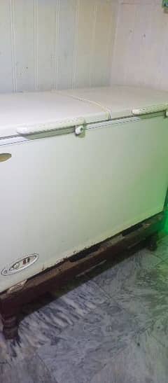 dawlance freezer good condition