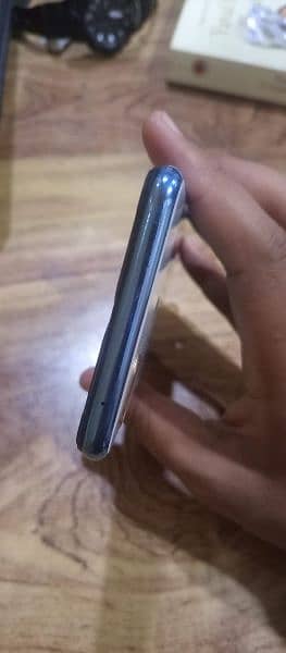 Oppo f9 pro in outstanding condition 5