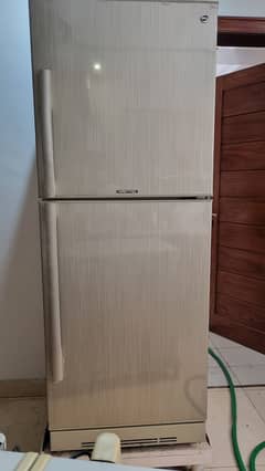 PEL Refrigerator Model 155PRGD-M-88
