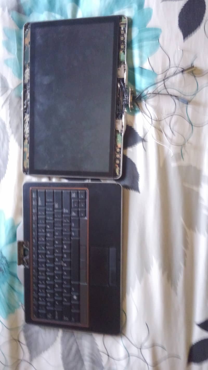 Dell XT3 Laptop(for Spare parts) 3