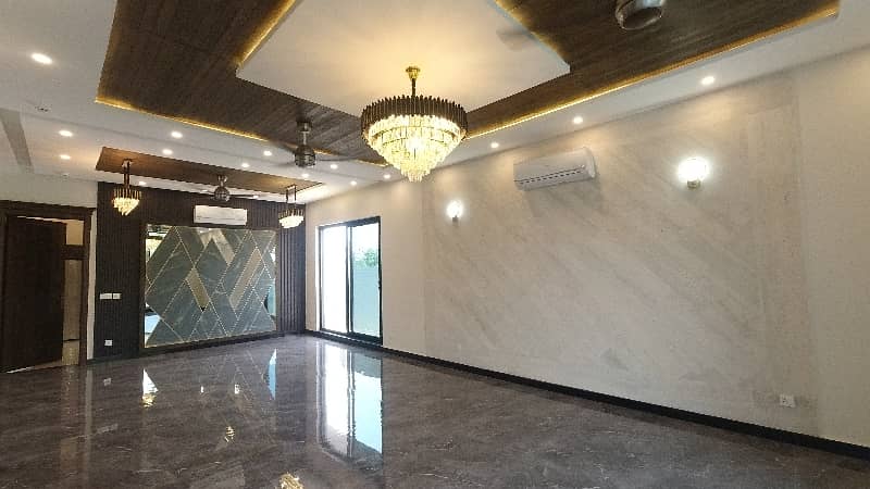 1 Kanal House For sale Available In DHA Defence 5