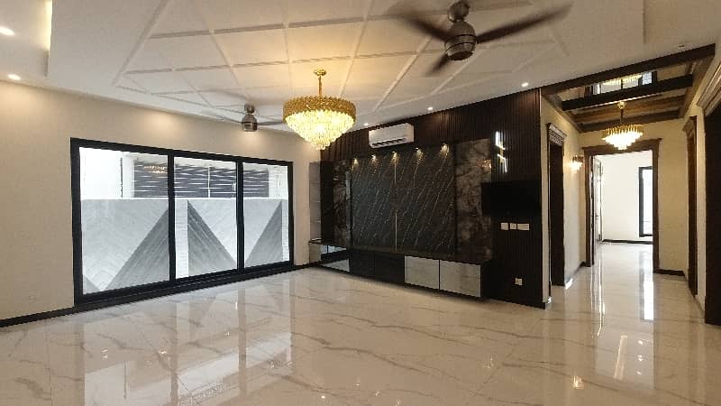 1 Kanal House For sale Available In DHA Defence 9