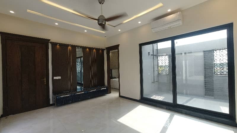 1 Kanal House For sale Available In DHA Defence 30
