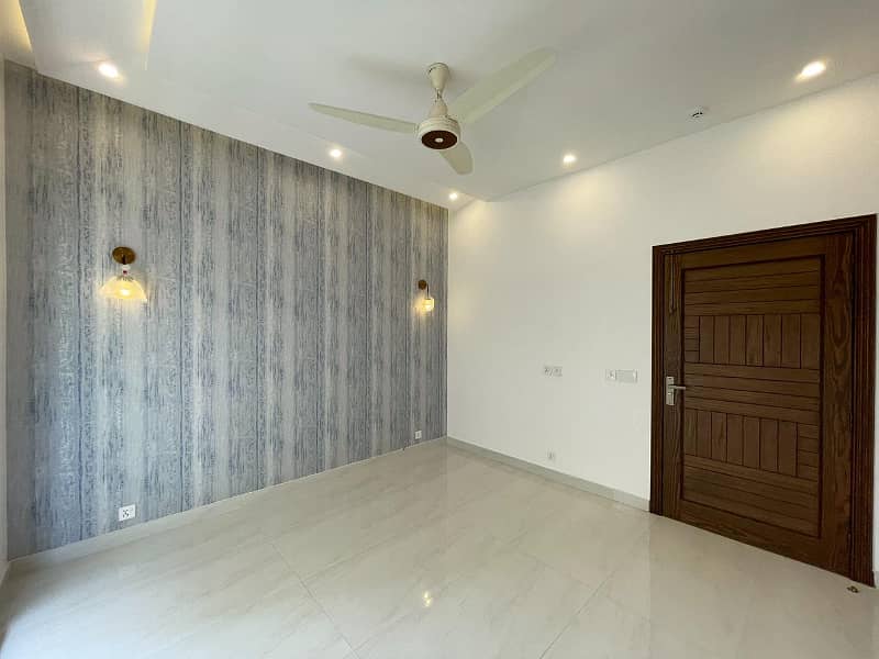 5 Marla House Available For Rent In DHA 9 Town 4