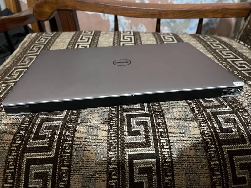 DELL XPS 13 9360 CI7 7TH GEN 8/512 2