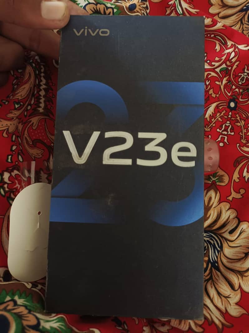 Vivo V23e (Black) - Excellent Condition 5