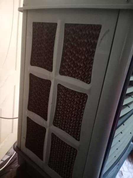12volts DC air cooler with new water mates 2