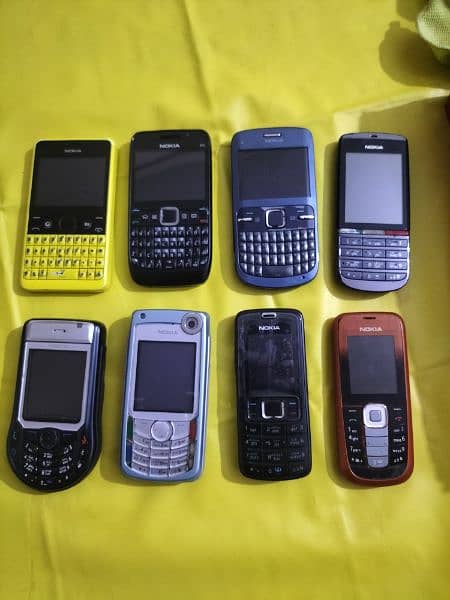 nokia , Sony Ericsson, Samsung, Motorola 1