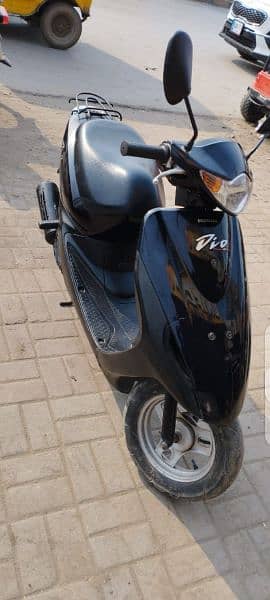 Honda Dio four stroke scooty 4