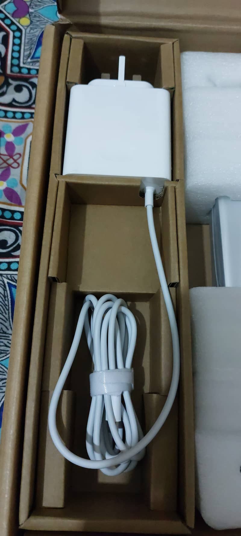 BRAND NEW HUAWEI MATEBOOK FOR SALE 3