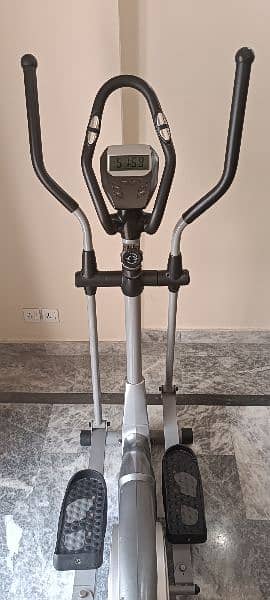 Elliptical Exercise Machine 16