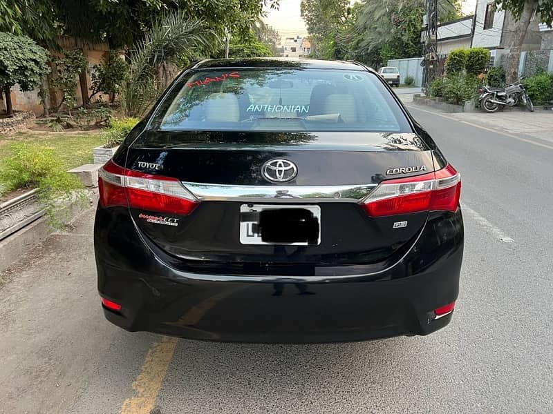 Toyota Corolla GLI 2015 Automatic 1