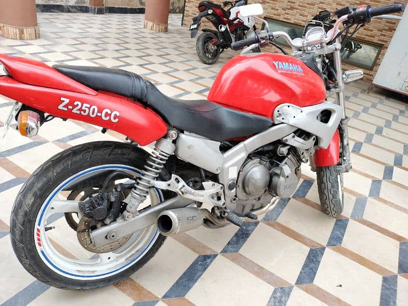 Yamaha zeal 250cc,4 cylinder 3