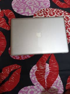 MacBook pro core i7