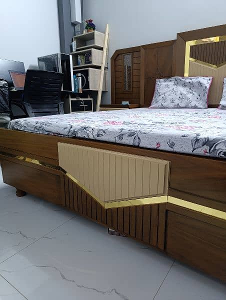 wallnut polished king size bed with side table & mattress 2