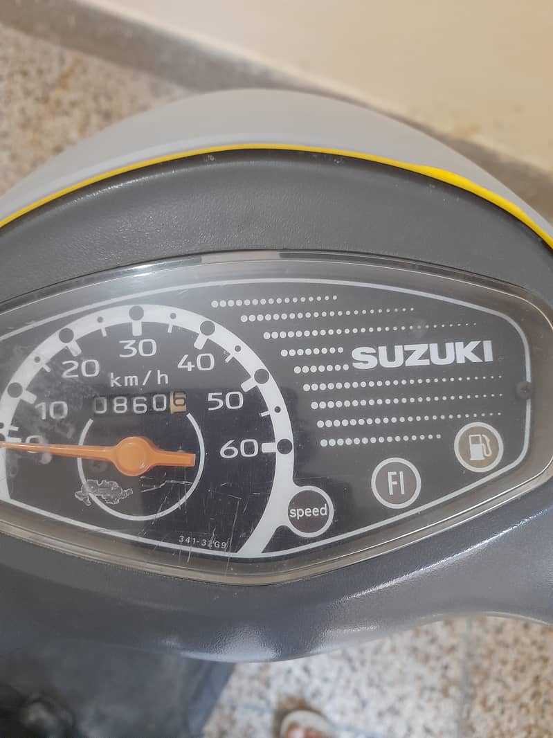 Suzuki lets4 4-stroke, petrol, air-cooled, SOHC Engine displacemen 2