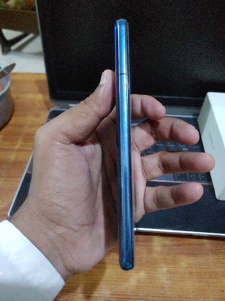 Huawei P40.8/128. Dual sim. 3