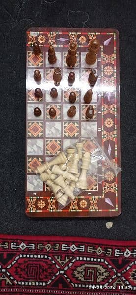 Chess /Acey-deucey Board Game 1