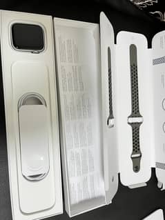 Apple Watch SE 2nd generation 44mm Aluminum Silver Case