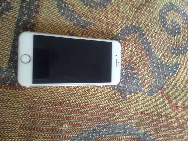 I phone 7 (128GB) 1