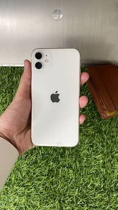 IPHONE 11 64gb Sim working 3 months