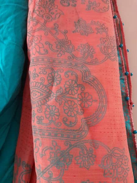 Embroided Cotton 3pc suit with chiffon dupatta 2