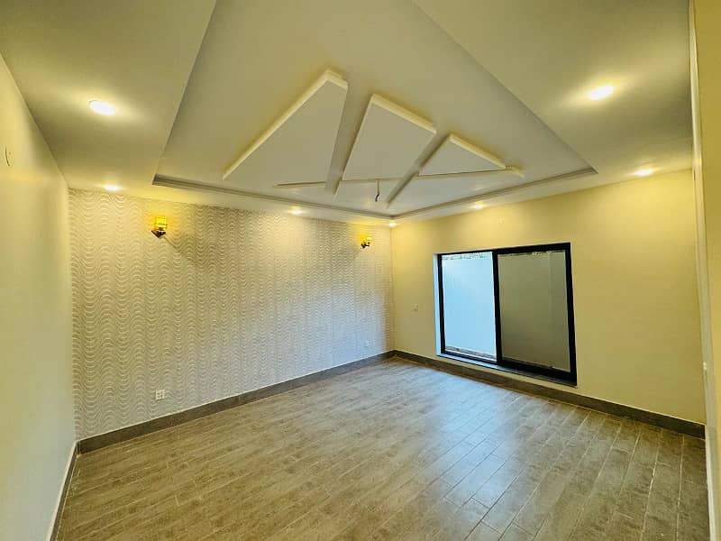 8.5 Marla House for Rent in Buch Villas Multan 30