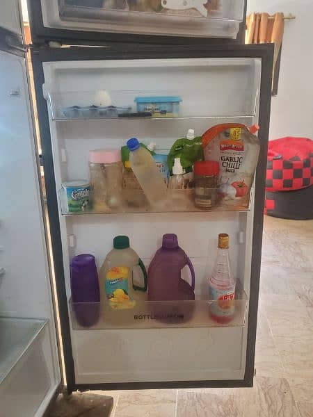 Haier fridge for sale at good condition 4