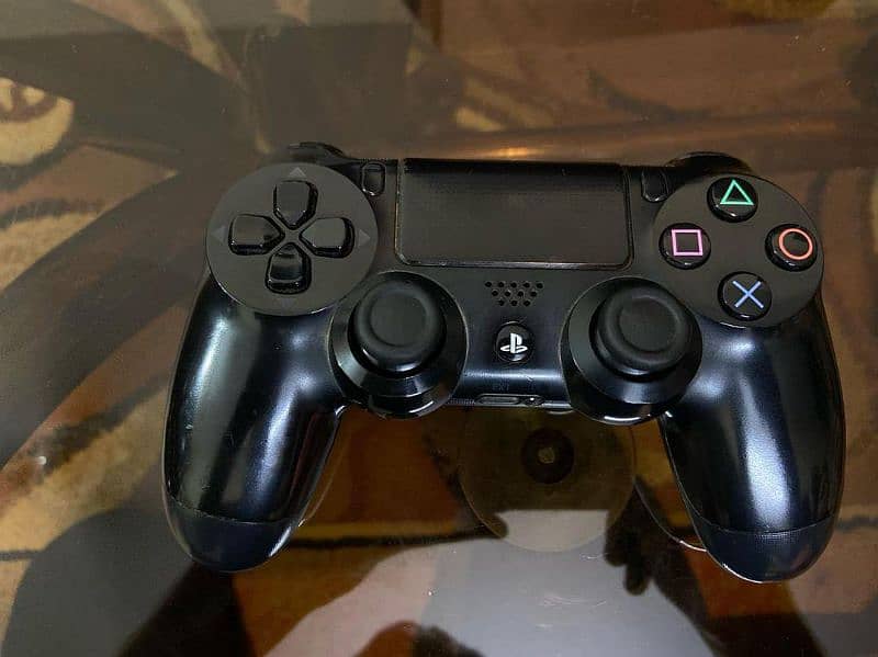 PS4 Slim 2 controllers + rdr2 (negotiable) 1