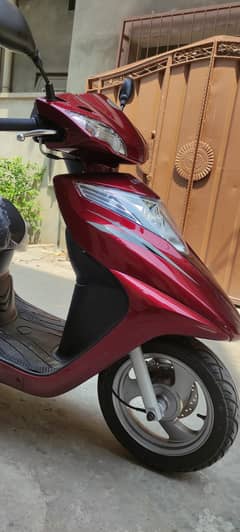 United 100cc Scooty | Automatic Scooter | 2023 Model