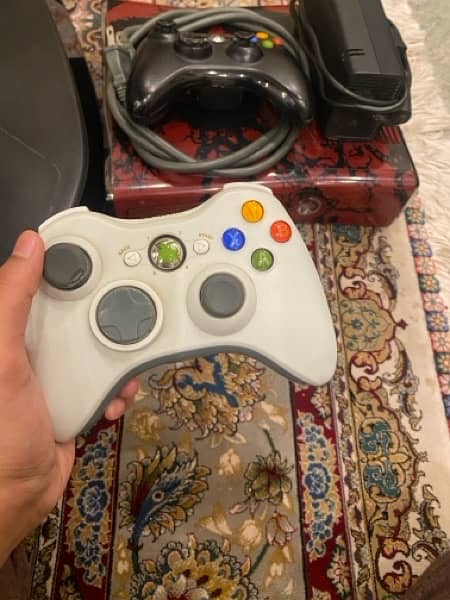 Xbox 360 gears of war edition ! 7