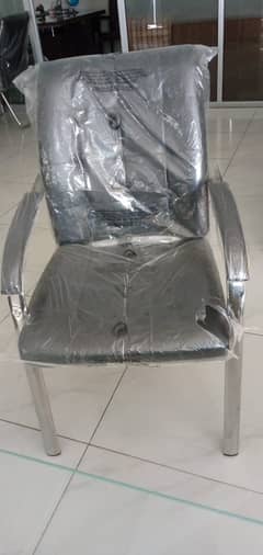 Office Chair For Sale (9 Chair ) Just Like Brand New 5500 Each Chairs