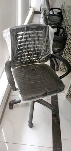 Office Rewallwing Chair For Sale Just Like New (9 Chair) / 309 1444482