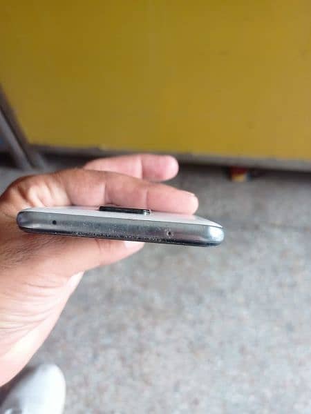 Xiaomi redmi note 9s 5