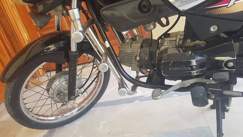 Honda pridor 2013 model Rawalpindi registered 0