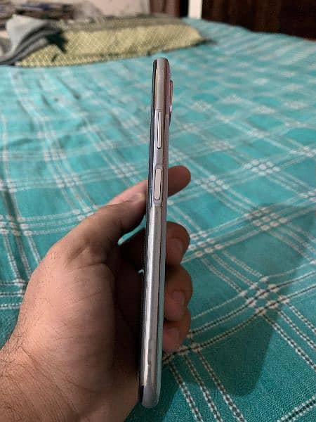 huawei nova 7i 10/10 condition hai with box with  new 40 w charger 4