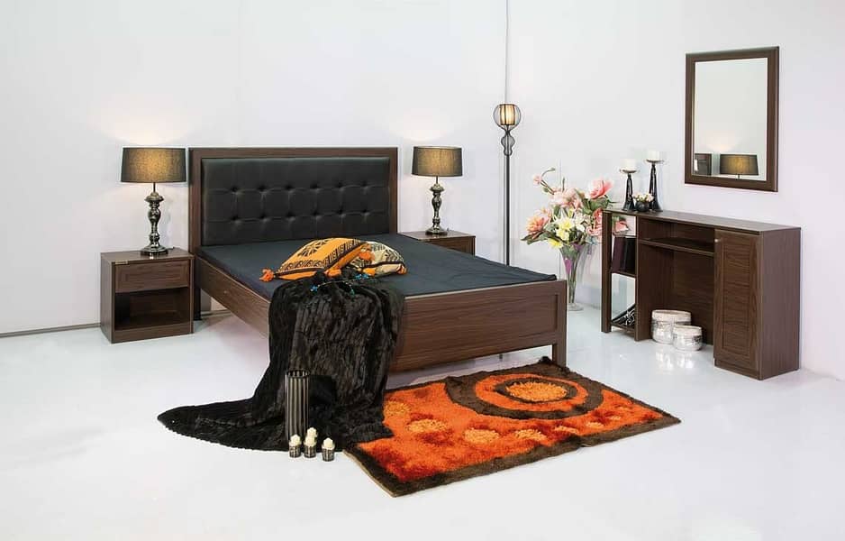 Furniture & Home Decor / Beds & Wardrobes / Beds 3